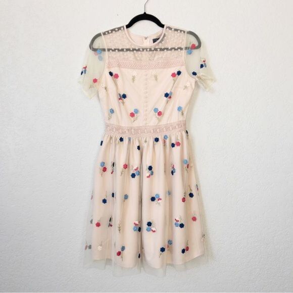 ModCloth Blush‎ Dreamy Details Embroidered Beaded Mini Dress Size Small - Picture 4 of 10